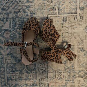 Chinese Laundry Leopard Print Platform Heels with Ankle Strap - Women’s Size 9